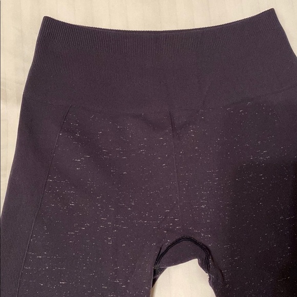 Lulu cropped leggings - Picture 2 of 4